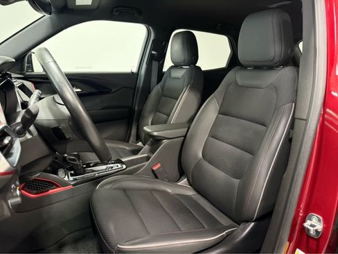 Used 2022 Chevrolet TrailBlazer RS w/ Convenience Package AWD/4WD image 13