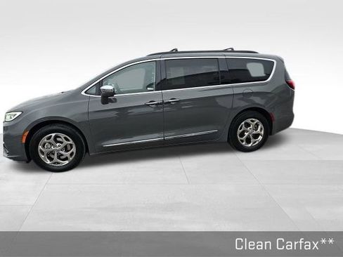 Used 2022 Chrysler Pacifica Limited image 14