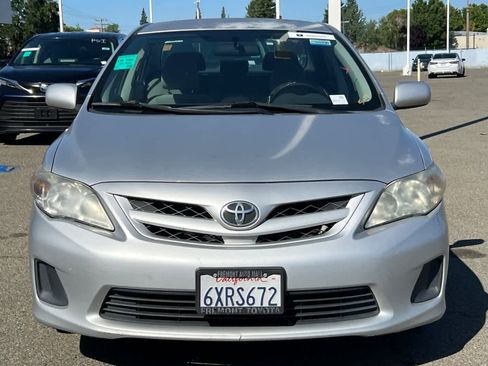 Used 2012 Toyota Corolla LE FWD image 2