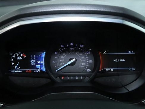 Used 2019 Ford Edge Titanium w/ Equipment Group 301A AWD/4WD image 26