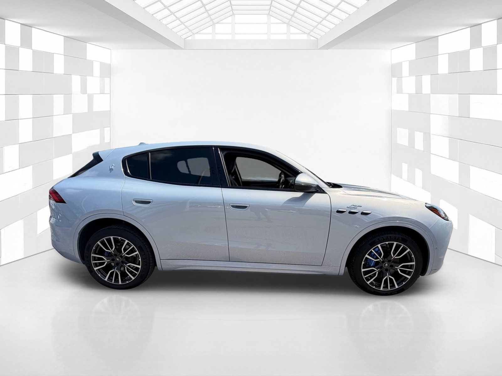 Used 2023 Maserati Grecale GT AWD/4WD image 6