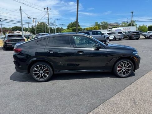 Used 2022 BMW X6 M50i w/ Premium Package AWD/4WD image 14