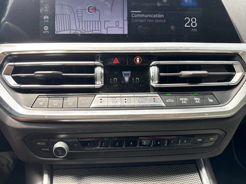 Used 2022 BMW M4 Competition w/ Executive Package RWD image 21