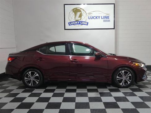 Used 2021 Nissan Sentra SV image 6