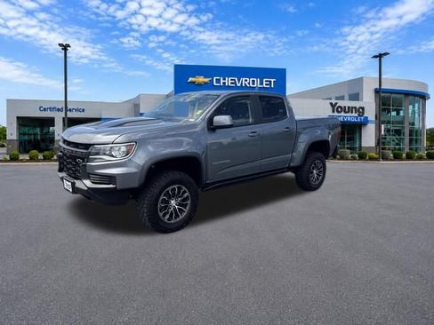 Used 2022 Chevrolet Colorado ZR2 AWD/4WD image 3