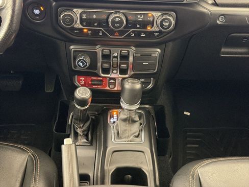 Used 2021 Jeep Wrangler Unlimited Rubicon w/ Trailer Tow Package image 16