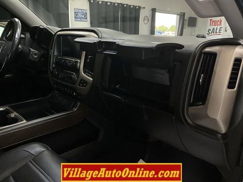 Used 2018 GMC Sierra 1500 Denali w/ Denali Ultimate Package AWD/4WD image 37