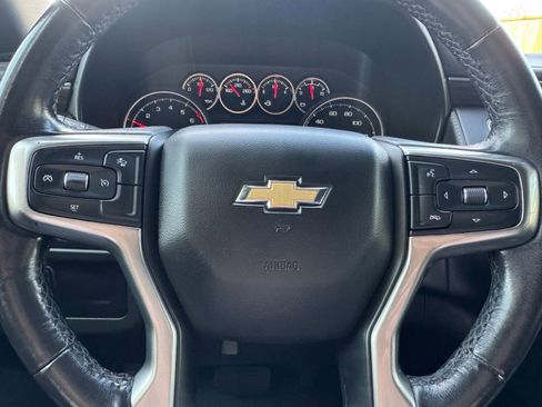 Used 2021 Chevrolet Suburban LT image 18