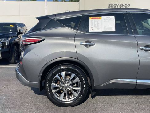 Used 2018 Nissan Murano S AWD/4WD image 7