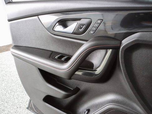 Used 2023 Chevrolet Blazer RS w/ Enhanced Convenience Package image 23