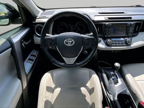 Used 2018 Toyota RAV4 XLE w/ Plus Extra Value Package FWD image 6