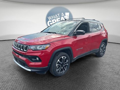 Used 2023 Jeep Compass Limited w/ Sun and Sound Group image 8