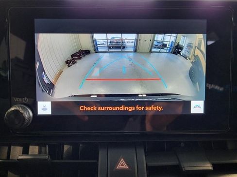 Used 2023 Toyota RAV4 SE image 33