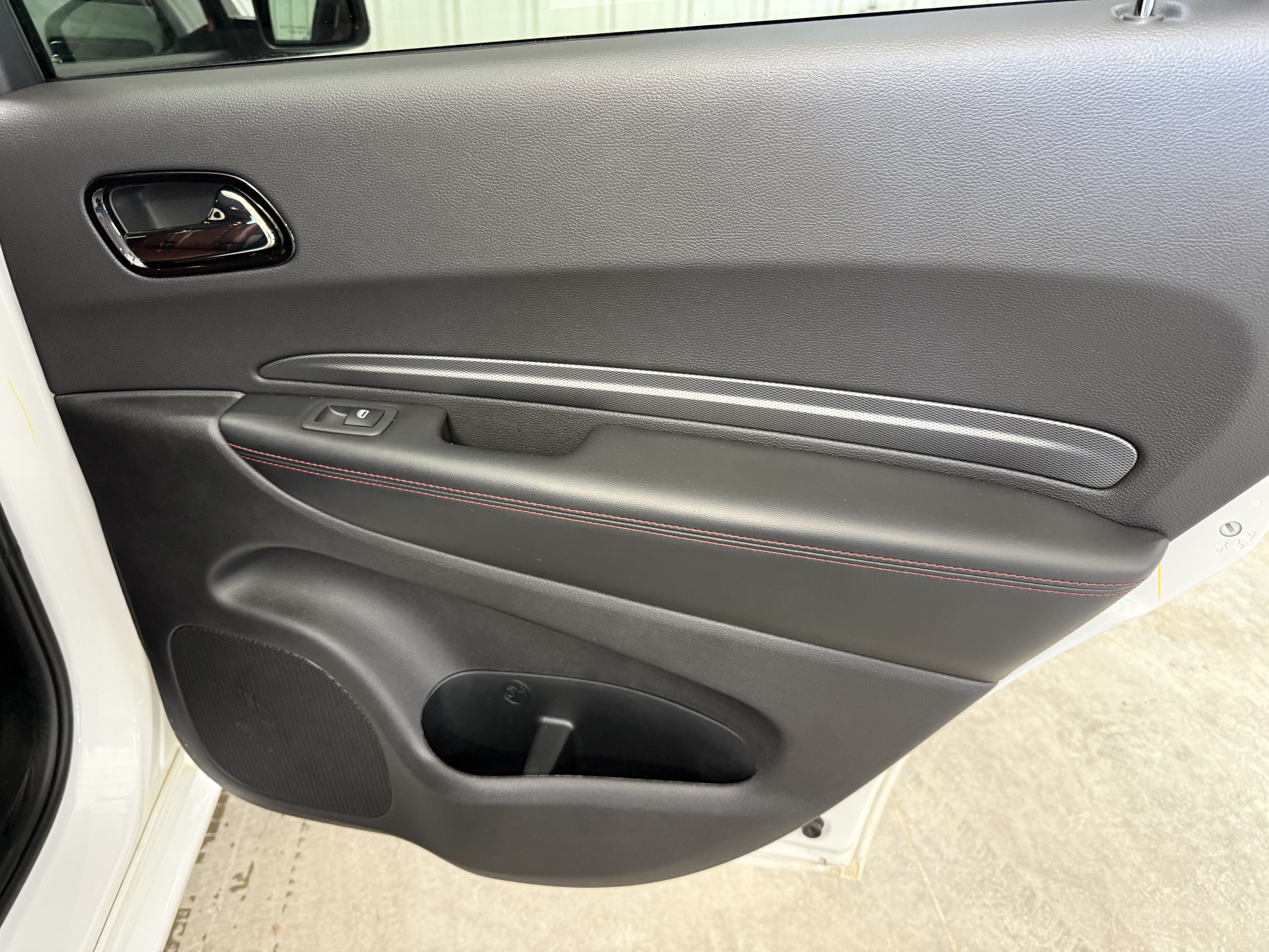 Used 2025 Dodge Durango GT AWD/4WD image 7