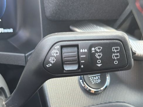 Used 2025 Ford Explorer ST-Line RWD image 33