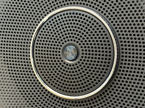 Used 2023 Ford Expedition Limited image 37