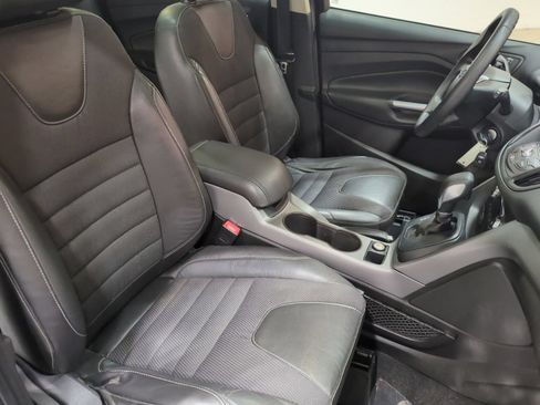 Used 2015 Ford Escape SE w/ SE Chrome Package FWD image 10