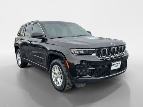 Used 2024 Jeep Grand Cherokee Laredo X w/ Luxury Tech Group I image 9
