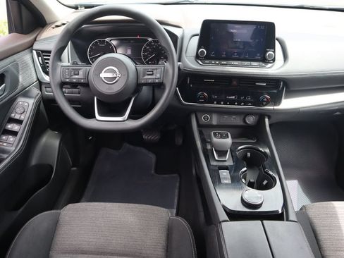 Certified 2022 Nissan Rogue SV AWD/4WD image 16