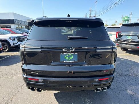 Certified 2024 Chevrolet Traverse RS w/ LPO, Floor Liner Package FWD image 5