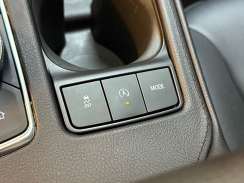 Certified 2024 Cadillac XT4 Sport image 36