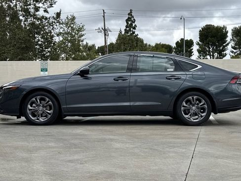 Certified 2023 Honda Accord EX image 10