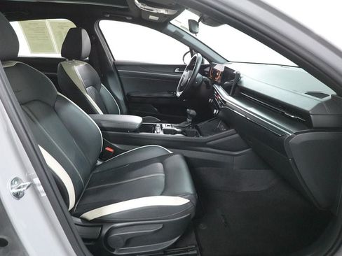 Used 2025 Kia K5 GT-Line w/ GT-Line Premium Package FWD image 33