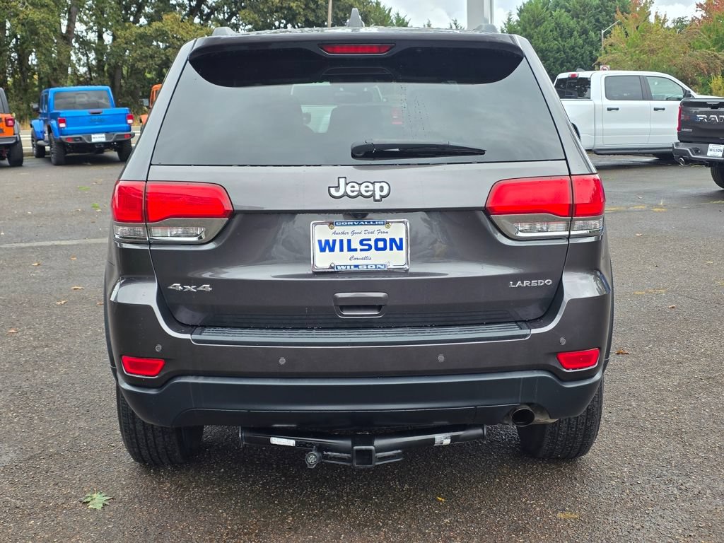 Used 2017 Jeep Grand Cherokee Laredo w/ Quick Order Package 23E AWD/4WD image 4