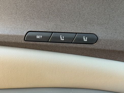 Used 2025 Kia Carnival SX FWD image 18