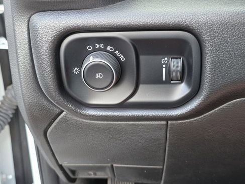 Used 2024 RAM 3500 Tradesman w/ Chrome Appearance Group image 18