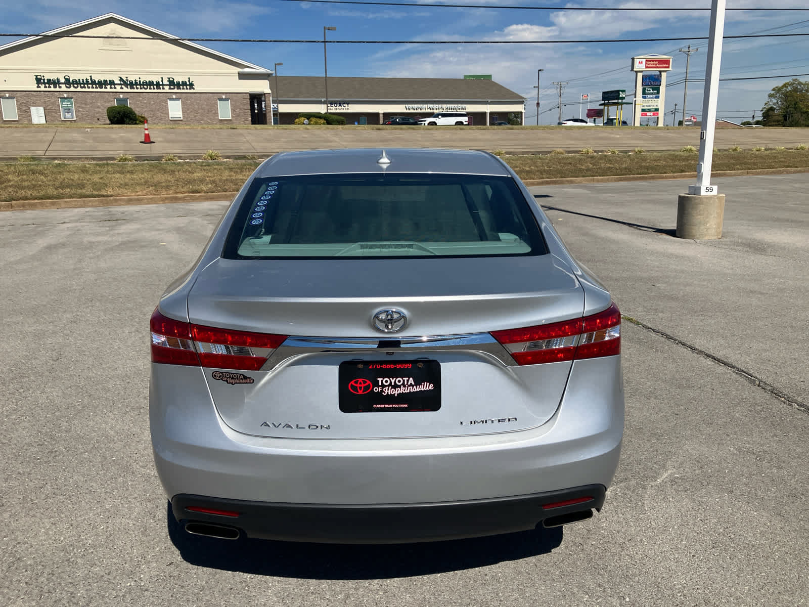 Used 2014 Toyota Avalon Limited FWD image 6