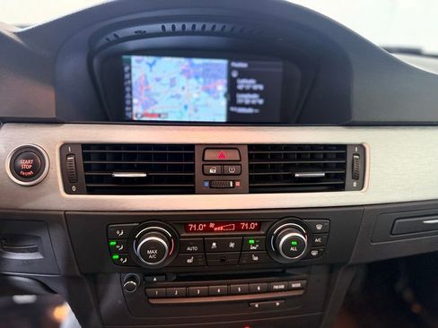 Used 2013 BMW M3 Convertible image 14