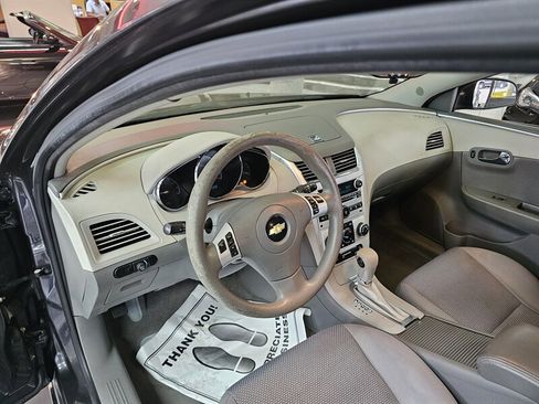Used 2011 Chevrolet Malibu LT w/ Power Convenience Package image 10