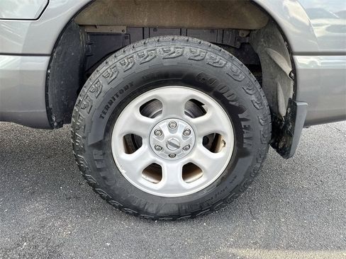 Used 2018 Nissan Titan S image 26