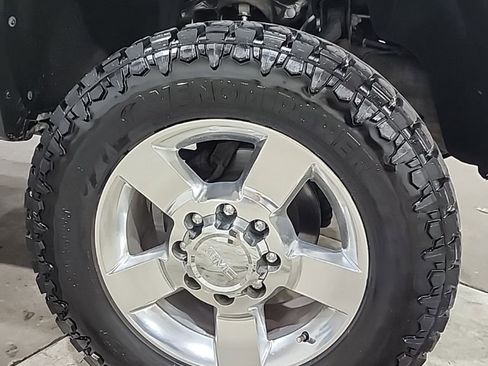 Used 2016 GMC Sierra 2500 SLE w/ SLE Preferred Package AWD/4WD image 27