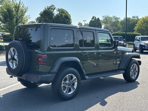Used 2021 Jeep Wrangler Unlimited Sahara AWD/4WD image 6