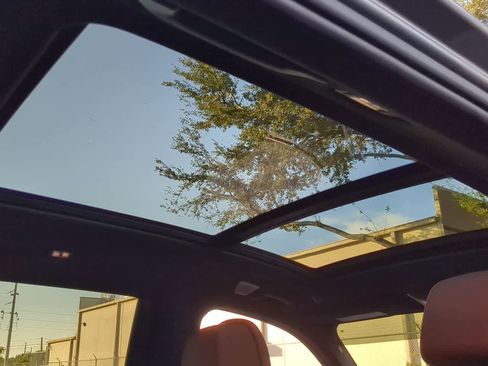 Used 2023 BMW X7 M60i w/ M Sport Professional Package image 22