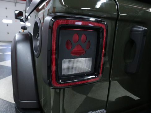 Used 2021 Jeep Wrangler Unlimited Sport image 28