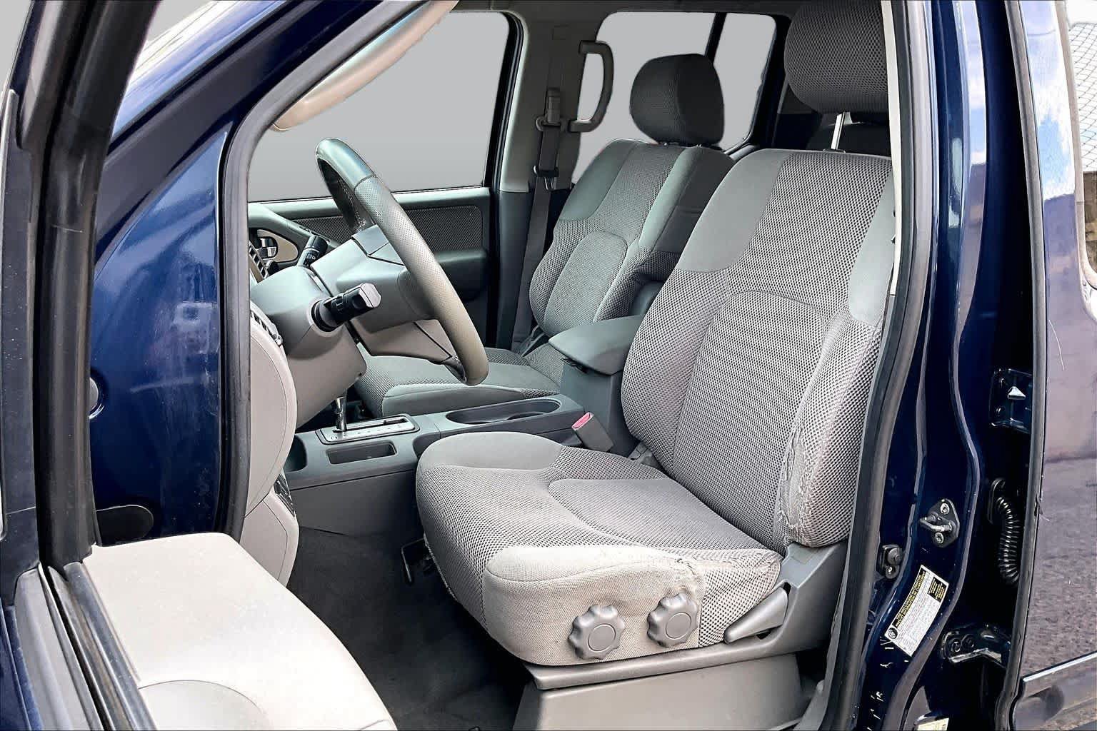 Used 2007 Nissan Frontier LE RWD image 7