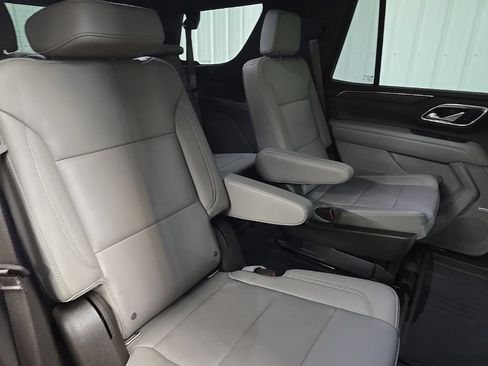 Used 2021 Chevrolet Tahoe LT w/ LT Signature Package AWD/4WD image 17