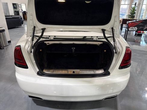 Used 2017 Rolls-Royce Dawn image 13