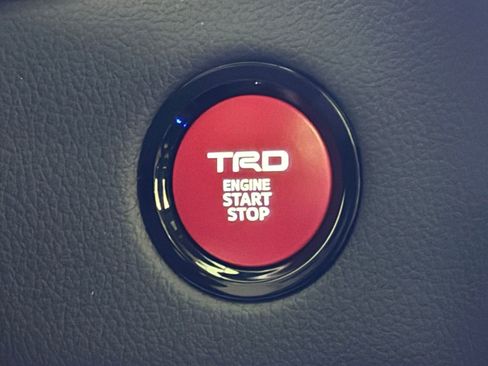 New 2026 Toyota Tundra Limited AWD/4WD image 29