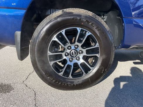 Used 2024 Nissan Titan SV w/ SV Convenience Package image 55