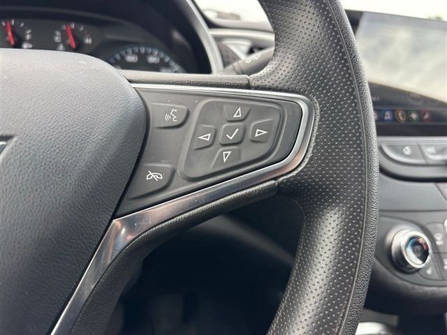 Used 2023 Chevrolet Malibu LT FWD image 26