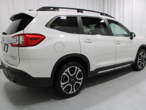 Used 2023 Subaru Ascent Limited AWD/4WD image 6