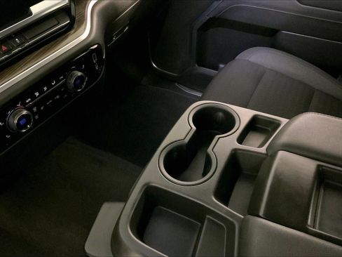 Used 2023 Chevrolet Silverado 1500 LT AWD/4WD image 19