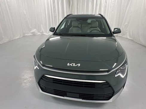 New 2025 Kia Niro EX image 8