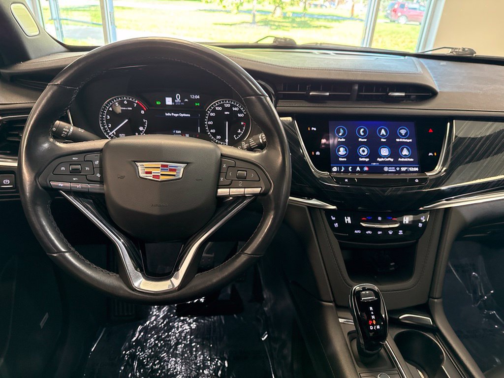 Used 2023 Cadillac XT6 Premium Luxury AWD/4WD image 19