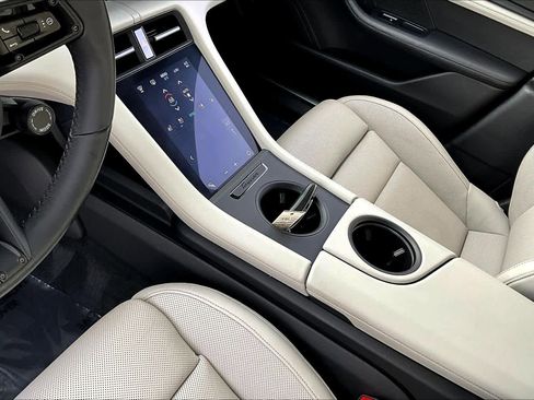 Used 2020 Porsche Taycan Turbo w/ Premium Package image 16