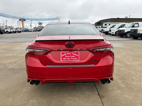 Used 2023 Toyota Camry XSE image 6